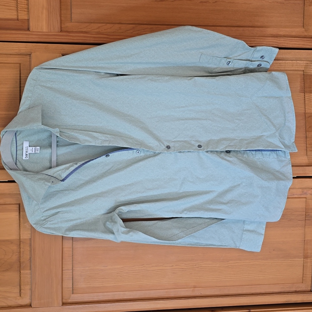 Men's dress shirt